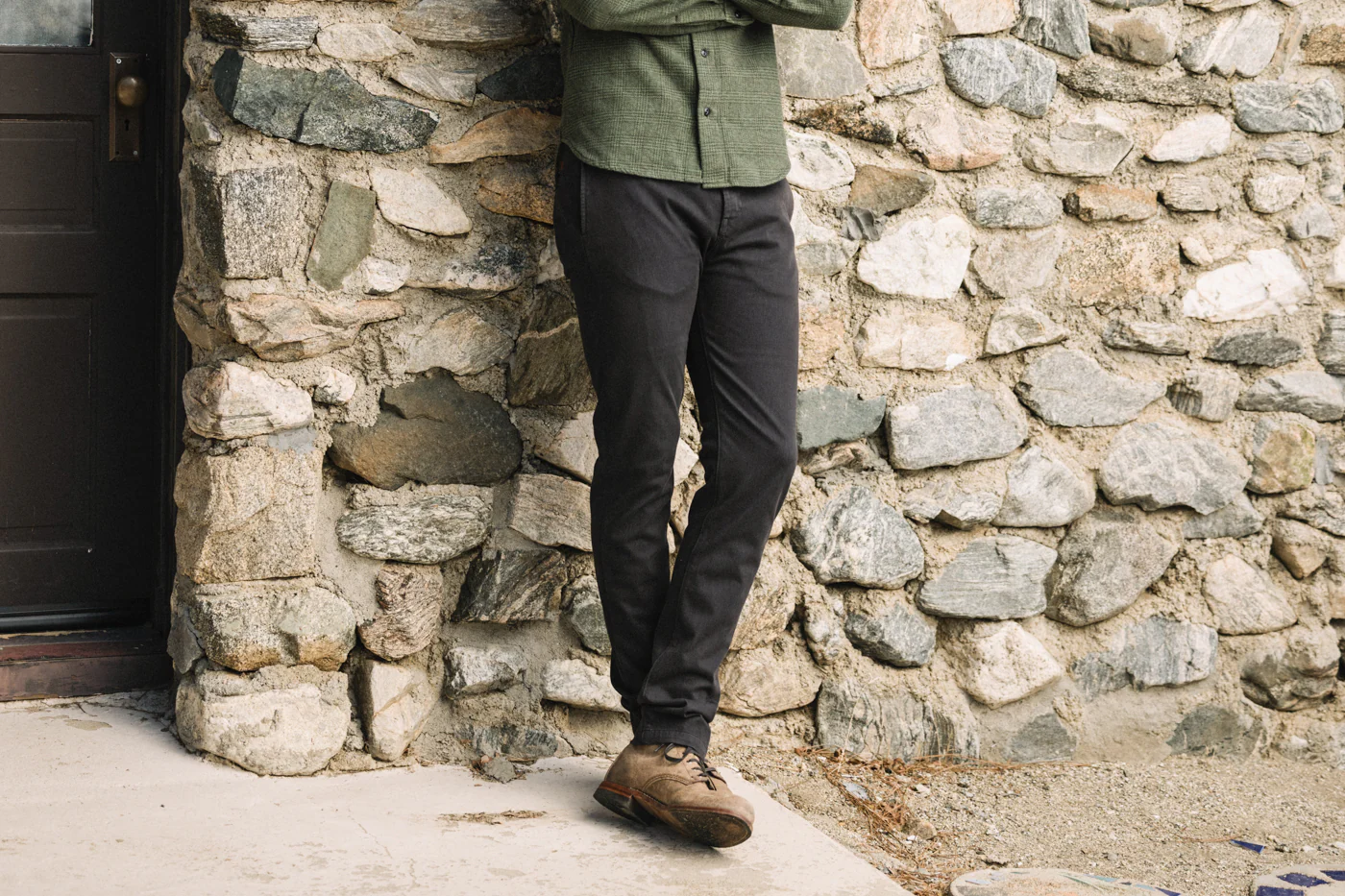 The Axe Slim Denit® Chino - Charcoal - Image 3