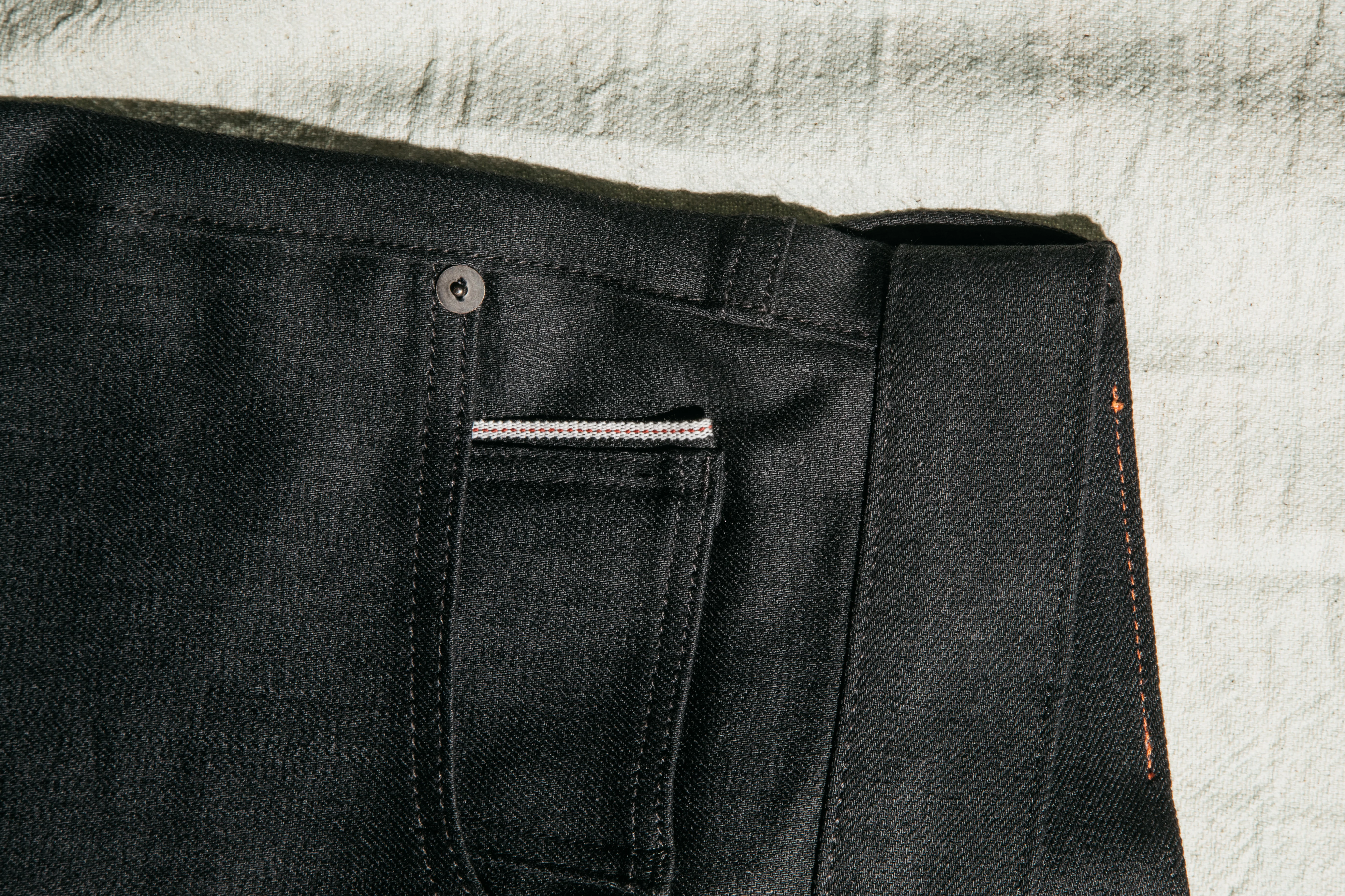 The Scissors Slim tapered - Black Raw 10.5oz Selvedge - Image 3
